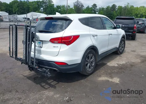 2016 Hyundai Santa Fe Sport 2.4L z USA, uszkodzony, nr VIN 5XYZT3LB7GG368175